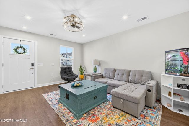 2063 Parow Lane NW, Calabash, NC 28467
