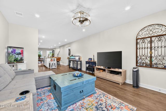 2063 Parow Lane NW, Calabash, NC 28467