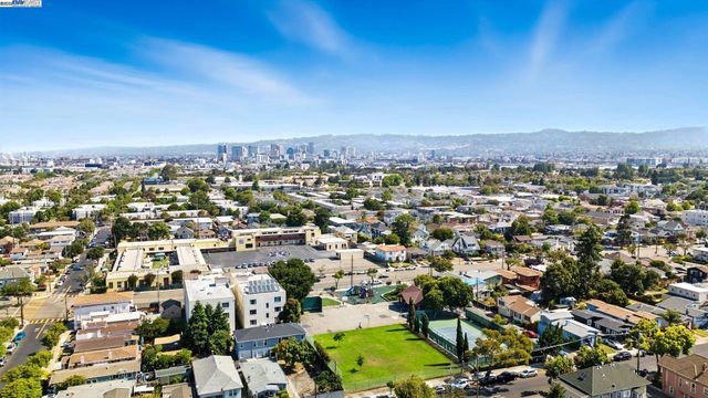 517 Taylor Ave, Alameda, CA 94501