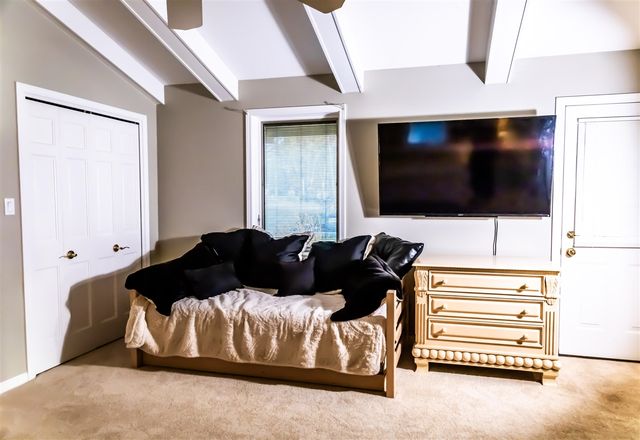 564 Lake Drive, Coldwater, MI 49036