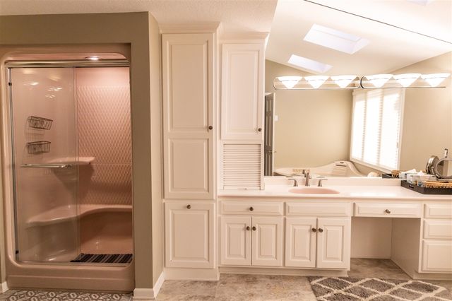 564 Lake Drive, Coldwater, MI 49036