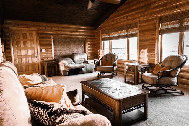 564 Lake Drive, Coldwater, MI 49036