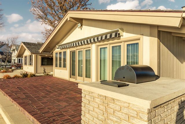 564 Lake Drive, Coldwater, MI 49036