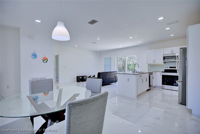 827 Renault Avenue, Sebring, FL 33872