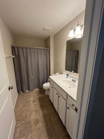 957 Governors Circle, Lancaster, OH 43130