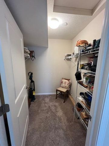 957 Governors Circle, Lancaster, OH 43130