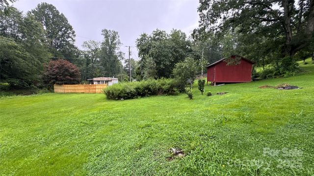 5, 11, 13 Ridge Hill Road, Black Mountain, NC 28711