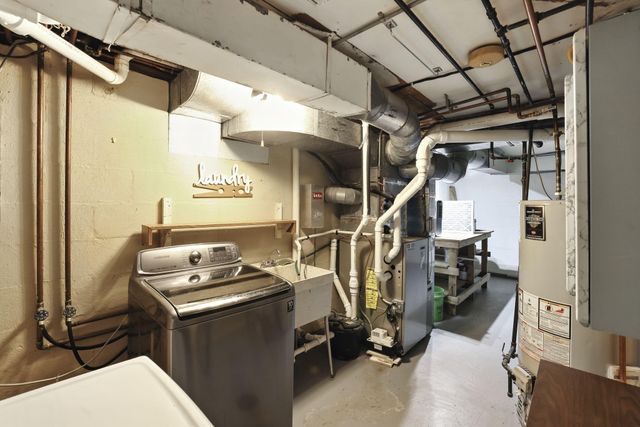 701 S Park Drive, Chesterton, IN 46304