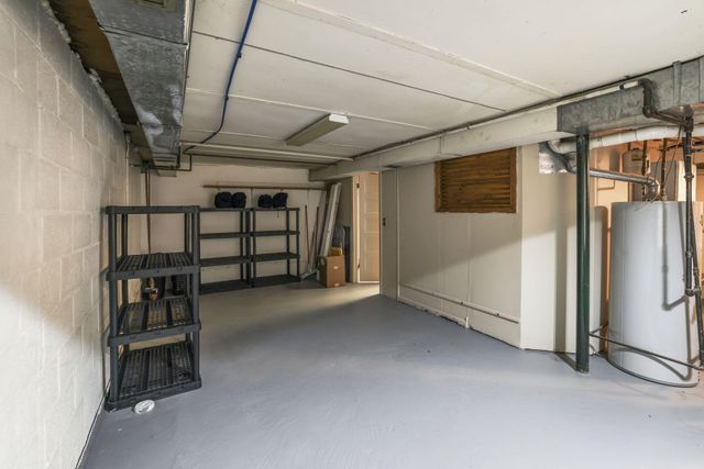 701 S Park Drive, Chesterton, IN 46304