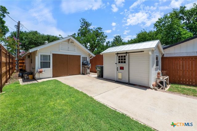 810 E University Avenue, Georgetown, TX 78626