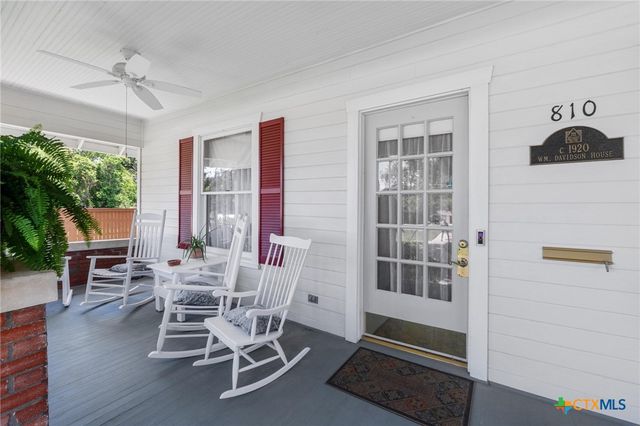 810 E University Avenue, Georgetown, TX 78626