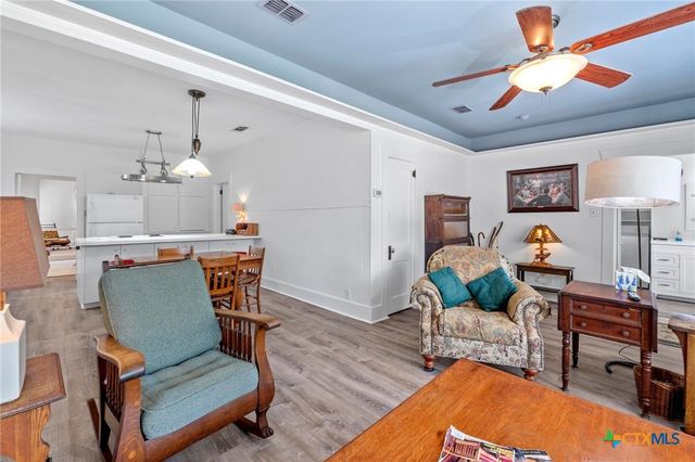 810 E University Avenue, Georgetown, TX 78626