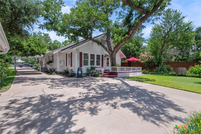 810 E University Avenue, Georgetown, TX 78626