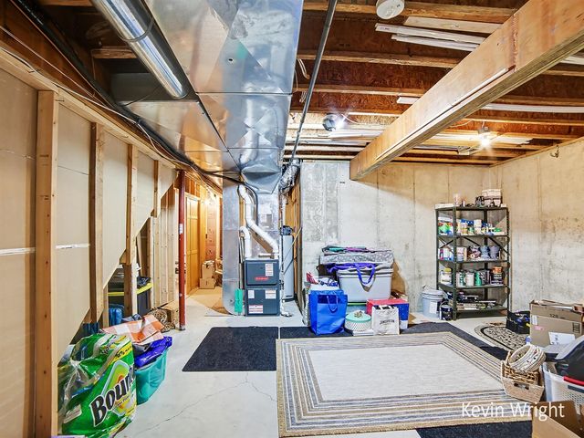 1041 Bear Lake Road, Muskegon, MI 49445