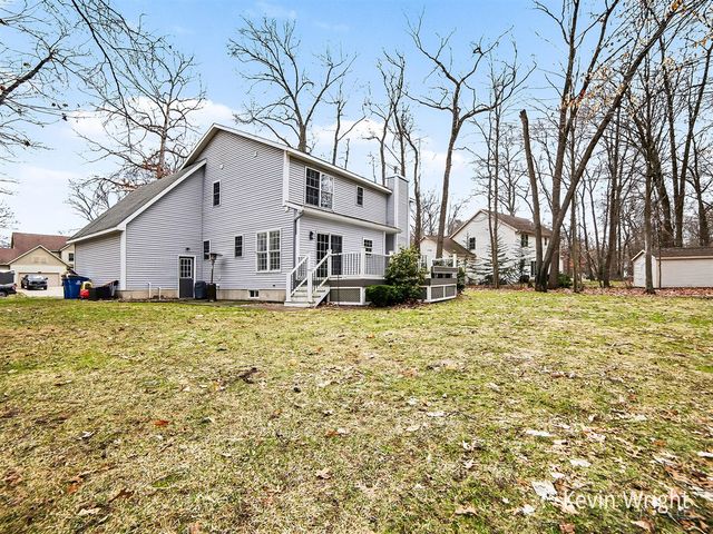 1041 Bear Lake Road, Muskegon, MI 49445