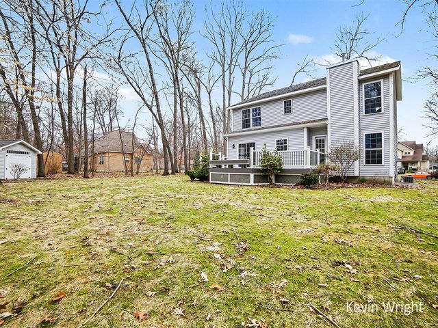 1041 Bear Lake Road, Muskegon, MI 49445