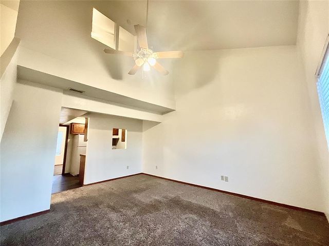 1901 E Lindsey Street 20B, Norman, OK 73071