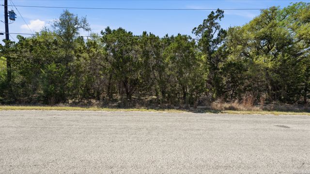 806 Rutherford, Fischer, TX 78623