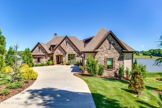 128 Hiwonihi Tr, Vonore, TN 37885