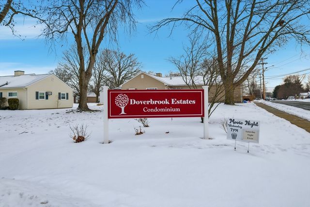 37 Greenwood Ter 37, Chicopee, MA 01022