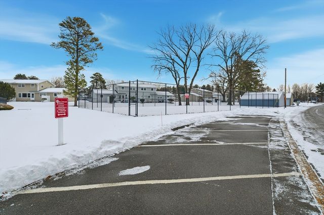 37 Greenwood Ter 37, Chicopee, MA 01022