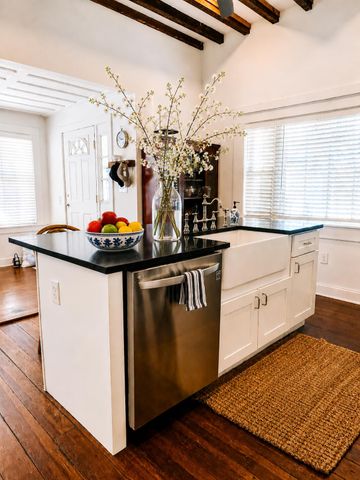 33 Sheppard Street, Charleston, SC 29403