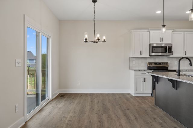 1800 Arrowhead Ct, Clarksville, TN 37042