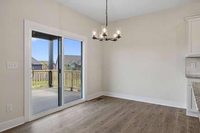 1800 Arrowhead Ct, Clarksville, TN 37042