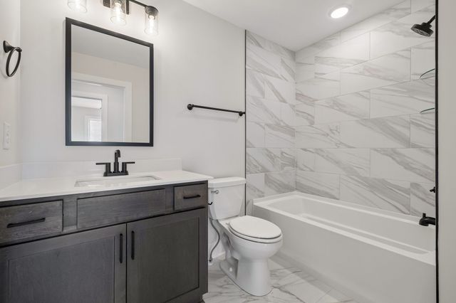 1800 Arrowhead Ct, Clarksville, TN 37042