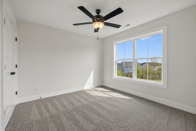 1800 Arrowhead Ct, Clarksville, TN 37042