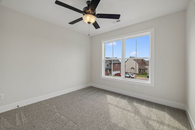 1800 Arrowhead Ct, Clarksville, TN 37042