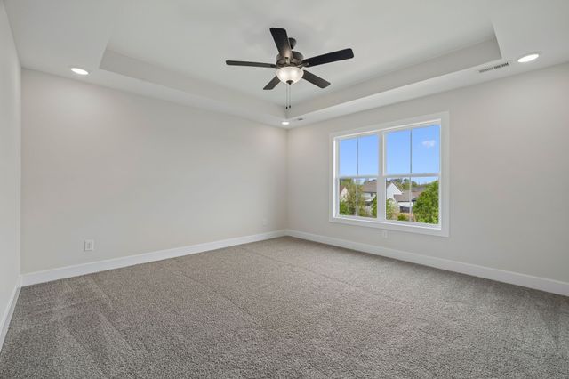 1800 Arrowhead Ct, Clarksville, TN 37042