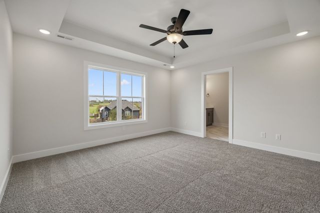 1800 Arrowhead Ct, Clarksville, TN 37042