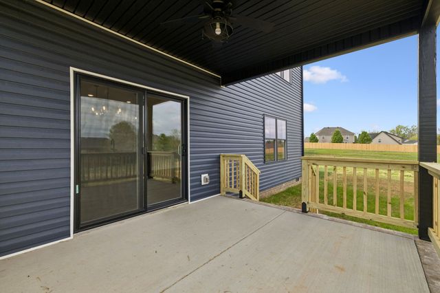 1800 Arrowhead Ct, Clarksville, TN 37042