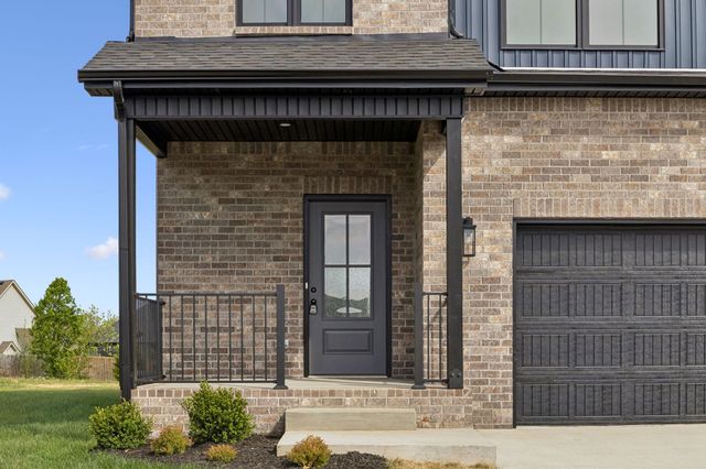 1800 Arrowhead Ct, Clarksville, TN 37042