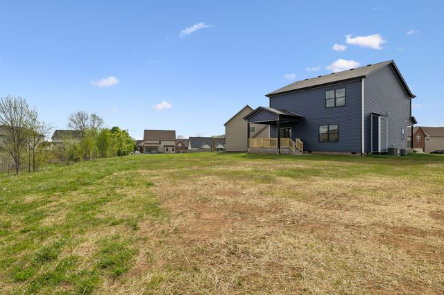 1800 Arrowhead Ct, Clarksville, TN 37042