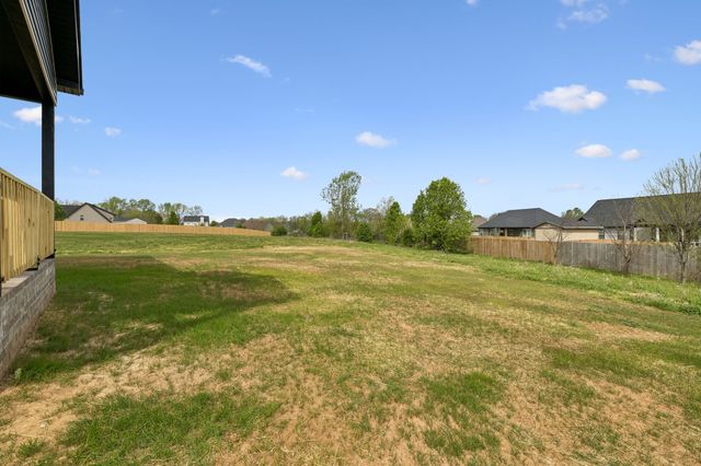 1800 Arrowhead Ct, Clarksville, TN 37042