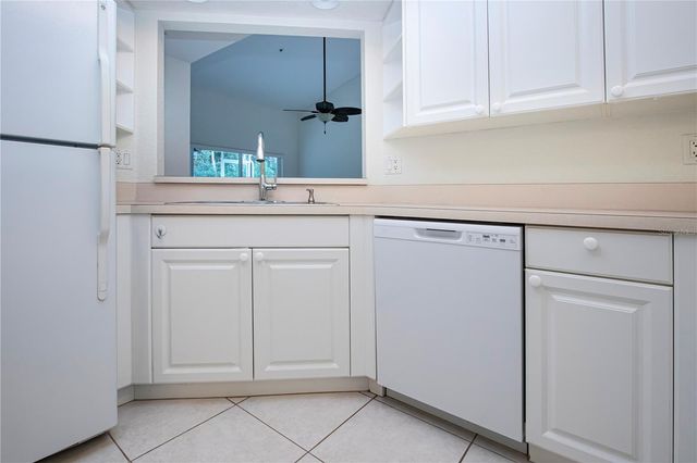 7043 STRAND CIRCLE 102, Bradenton, FL 34203