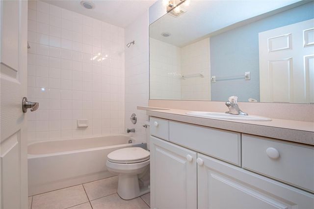 7043 STRAND CIRCLE 102, Bradenton, FL 34203