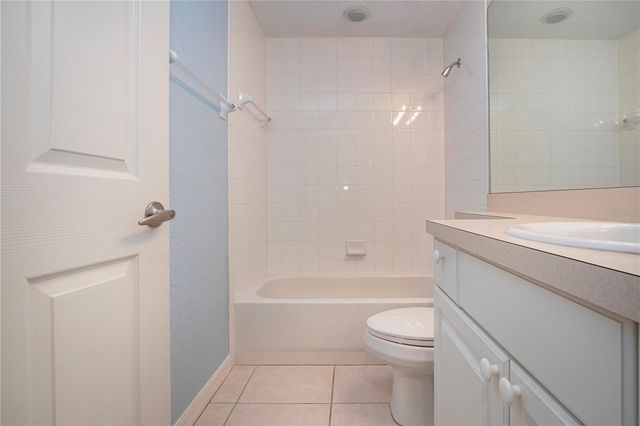 7043 STRAND CIRCLE 102, Bradenton, FL 34203