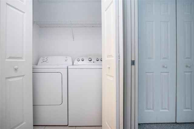 7043 STRAND CIRCLE 102, Bradenton, FL 34203