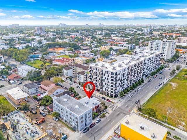 676 SW 1st St, Miami, FL 33130