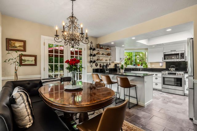 9651 Village Green Drive NE, Albuquerque, NM 87111
