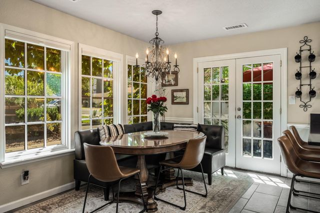9651 Village Green Drive NE, Albuquerque, NM 87111