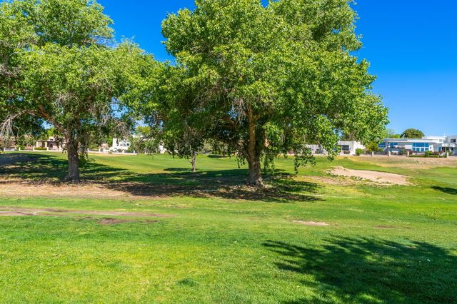 9651 Village Green Drive NE, Albuquerque, NM 87111