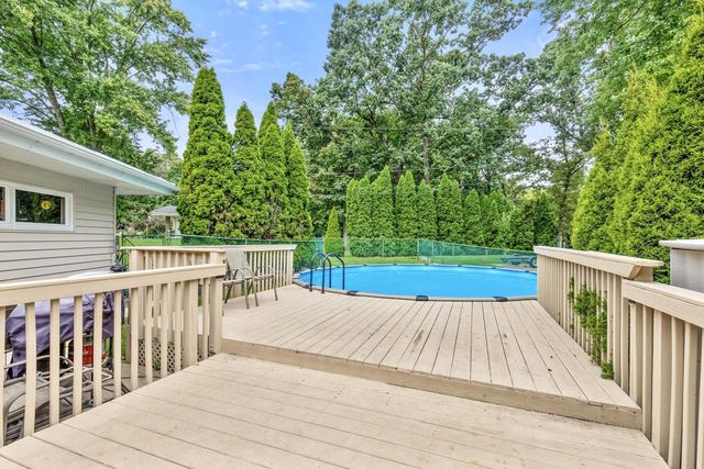 11310 Haleco LANE, Hales Corners, WI 53130