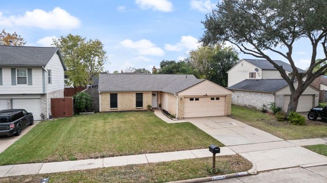 5434 Sugar Creek Drive, La Porte, TX 77571