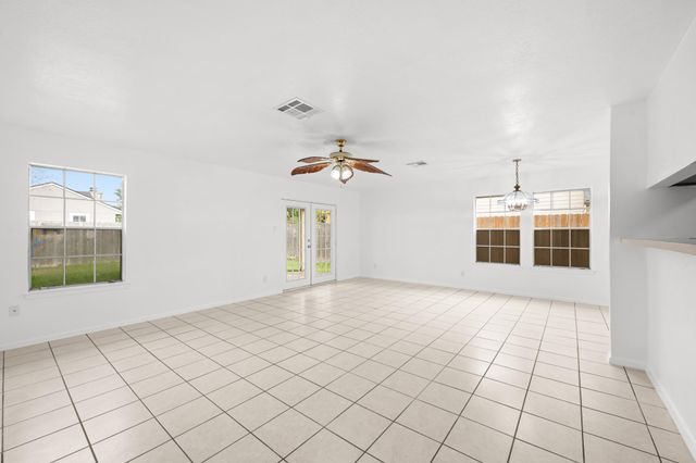 5434 Sugar Creek Drive, La Porte, TX 77571