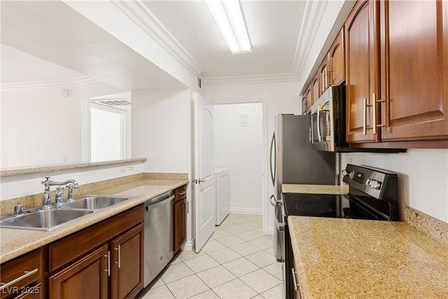 8101 West Flamingo Road 1047, Las Vegas, NV 89147