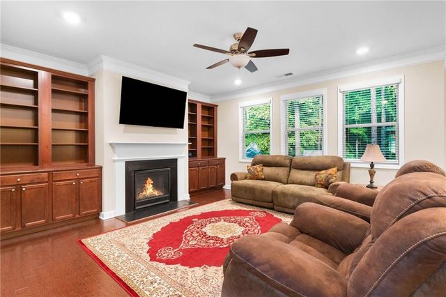 526 Rokeby Drive, Woodstock, GA 30188